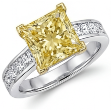 Afbeelding in Gallery-weergave laden, Gele Kanarie Diamant Halo Zetting Ring 3,75 karaat Bicolor 14K Goud – hoofdaanzicht