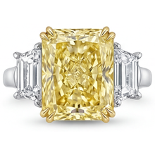 Afbeelding in Gallery-weergave laden, Met de hand vervaardigd Gele Kanarie Diamant Trilogie Ring 2,5 karaat – hoofdaanzicht