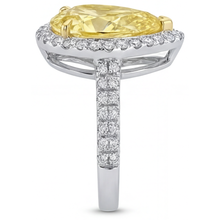 Afbeelding in Gallery-weergave laden, Sieraad Ring Tweekleurig 14K Goud met Kanariegele Diamant – bovenaanzicht
