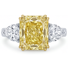 Afbeelding in Gallery-weergave laden, Kanariegele Diamant Trilogie Ring 2-karaat Tweekleurig 14K Goud – hoofdaanzicht