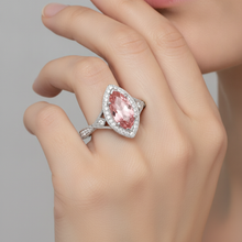 Afbeelding in Gallery-weergave laden, Perzikkleurige saffier ring 2,3 karaat echte marquise padparadscha halo gespleten ringband 14K witgoud
