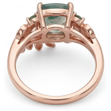 Afbeelding in Gallery-weergave laden, Moss Agate Cushion Slijpvorm Sieraadsteen Ring in 14K Rosé Goud – bovenaanzicht