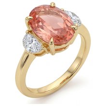 Afbeelding in Gallery-weergave laden, Perzikkleurige saffier 2,9 karaat echte ovale padparadscha en witte halve maan ring met drie stenen 14K geelgoud