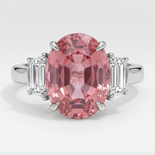 Afbeelding in Gallery-weergave laden, Padparadscha saffier ring 3,6 karaat echte ovaal en witte trapeze driesteens platina