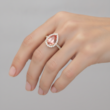 Afbeelding in Gallery-weergave laden, Padparadscha saffier ring 2,8 karaat echte peervorm halo 14K geelgoud