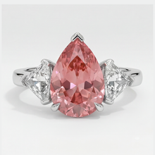 Afbeelding in Gallery-weergave laden, Platina driesteensring met 3,6 karaat echte peervormige padparadscha saffier en witte triljant