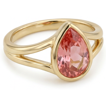 Afbeelding in Gallery-weergave laden, Perzikkleurige saffier 2 karaat echte peervormige padparadscha lunette solitairering 14k geelgoud