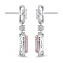 Afbeelding in Gallery-weergave laden, Roze diamanten oorhangers 5 karaat labgekweekt smaragdslijpsel halo 14K witgoud