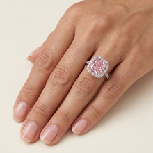 Afbeelding in Gallery-weergave laden, Verlovingsring met roze diamant 3,2 karaat kussenslijpsel