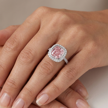 Afbeelding in Gallery-weergave laden, Roze diamanten verlovingsring 3,35 karaat kussenslijpsel