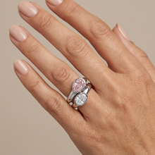 Afbeelding in Gallery-weergave laden, Ring met roze diamant 3,2 karaat peervorm Toi et Moi kruisende band