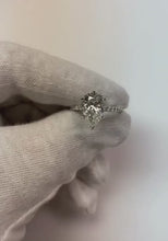 Video laden en afspelen in Gallery-weergave, 2 karaat diamanten ring vrouwen wit goud 14K Solitaire met accent