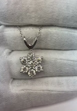 Video laden en afspelen in Gallery-weergave, 3.5 ct diamanten bloem stijl ketting hanger wit goud vrouwen sieraden