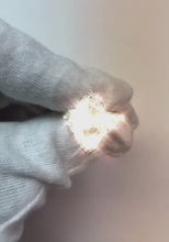 Video laden en afspelen in Gallery-weergave, 3.00 Ct. Marquise Diamant 3 stenen tweekleurige gouden ring Nieuw