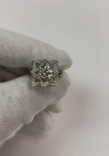 Video laden en afspelen in Gallery-weergave, Diamanten ring lotusbloem 2,50 karaat 4 tanden wit goud
