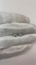 Video laden en afspelen in Gallery-weergave, Oorbel Met Echt Diamanten Studs 1,20 Karaat
