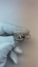 Video laden en afspelen in Gallery-weergave, Anello da uomo con diamante rotondo da 3 carati. oro bianco 14K