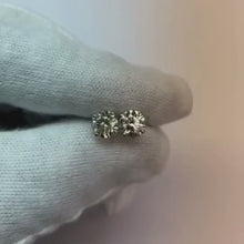 Video laden en afspelen in Gallery-weergave, Diamanten oorknopjes massief wit goud 14K Lady Fine Jewelry 2 karaat
