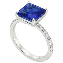 Afbeelding in Gallery-weergave laden, Prinses Ceylonsaffier & Ronde Natuurlijke uit de aarde gewonnen Diamanten Ring 5.75 Karaat Witgoud