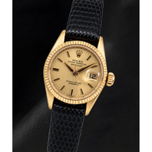 Afbeelding in Gallery-weergave laden, Rolex Datejust 26mm 6517 Champagne Wijzerplaat Geelgoud en Zwarte Leren Band Horloge
