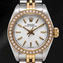 Afbeelding in Gallery-weergave laden, Rolex Oyster Perpetual 67193 26 mm Horloge met Witte Wijzerplaat met Streepindexen en Tweekleurige Jubilee-armband