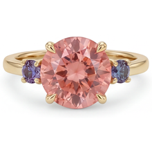 Afbeelding in Gallery-weergave laden, Antieke padparadscha saffier ring 4,8 karaat labgekweekt rond driesteens 14K Geelgoud