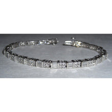 Afbeelding in Gallery-weergave laden, 10 karaat diamanten tennisarmband witgouden baguettes