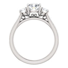 Afbeelding in Gallery-weergave laden, 1,90 ct 3 stenen kussen diamanten verlovingsring band wit goud