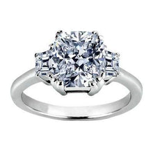 Afbeelding in Gallery-weergave laden, 1.91 karaats kussen diamant drie 3 stenen ring goud nieuw - harrychadent.nl