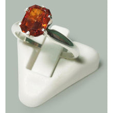 Afbeelding in Gallery-weergave laden, 2 Ct Prong Set Stralende Rode Robijn Witgouden 14K Solitaire Ring - harrychadent.nl