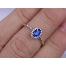 Afbeelding in Gallery-weergave laden, 2 ct ovaal geslepen ceylon saffier en diamanten ring wit goud 14k