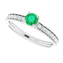 Afbeelding in Gallery-weergave laden, 2 karaat ronde groene smaragd diamanten ring wit goud 14k
