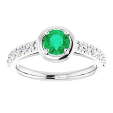Afbeelding in Gallery-weergave laden, 2,25 karaat groene smaragd en diamanten ring wit goud 14k