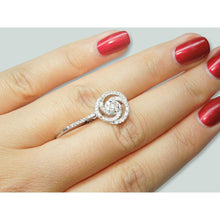 Afbeelding in Gallery-weergave laden, 3 ct ronde diamanten cirkel druppel bengelen oorbel 14 kt witgoud - harrychadent.nl