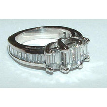 Afbeelding in Gallery-weergave laden, 3 ct. Emerald & Baguettes Drie stenen diamanten ring wit goud 14K - harrychadent.nl
