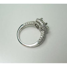 Afbeelding in Gallery-weergave laden, 3,35 ct sprankelende kussen diamanten Halo diamanten ring met accenten wit goud 14k - harrychadent.nl