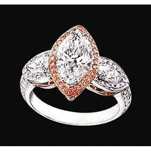 Afbeelding in Gallery-weergave laden, 3.00 Ct. Marquise Diamant 3 stenen tweekleurige gouden ring Nieuw