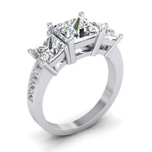 Afbeelding in Gallery-weergave laden, 3.50 karaat Princess Cut Diamond 3 stenen verlovingsring Nieuw - harrychadent.nl