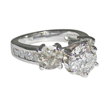 Afbeelding in Gallery-weergave laden, 3.51 karaat drie stenen diamanten fancy ring wit goud 14K - harrychadent.nl