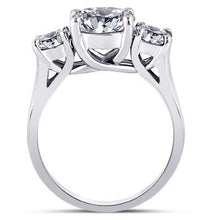 Afbeelding in Gallery-weergave laden, 4 karaat ronde diamanten verlovingsring met drie stenen wit goud 14K - harrychadent.nl