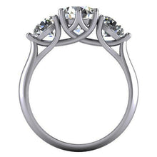 Afbeelding in Gallery-weergave laden, 4,51 karaat ronde 3 stenen diamanten verlovingsring Trellis stijl - harrychadent.nl