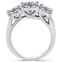 Afbeelding in Gallery-weergave laden, 4.31 karaat ronde diamanten 3 stenen stijl trouwdag ring - harrychadent.nl