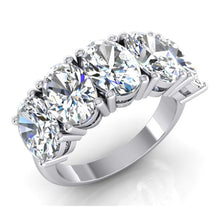 Afbeelding in Gallery-weergave laden, 5 Stenen Diamanten Jubileum Band Goud Ovaal Geslepen Sieraden 5 Karaat
