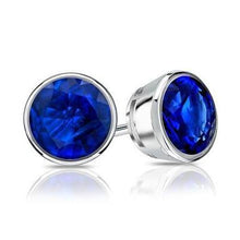 Afbeelding in Gallery-weergave laden, 9 kt grote blauwe ronde geslepen saffier edelsteen oorbel wit goud - harrychadent.nl