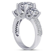 Afbeelding in Gallery-weergave laden, Drie stenen verlovingsring Pave Diamonds 4,75 karaat goud wit 14K - harrychadent.nl
