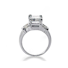 Afbeelding in Gallery-weergave laden, Emerald geslepen diamant 3 ct. Witgouden ring met drie stenen - harrychadent.nl
