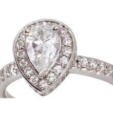 Afbeelding in Gallery-weergave laden, Halo diamanten verlovingsring in peervorm 2,01 karaat - harrychadent.nl