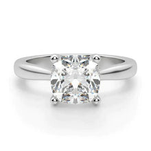 Afbeelding in Gallery-weergave laden, Kussen diamanten solitaire ring