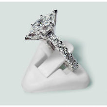 Afbeelding in Gallery-weergave laden, Markiezin en Ronde Diamanten verlovingsring 2,75 karaat witgoud 14K - harrychadent.nl