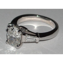 Afbeelding in Gallery-weergave laden, Ovaal geslepen 3 stenen diamanten damesring 2,01 karaat witgoud - harrychadent.nl